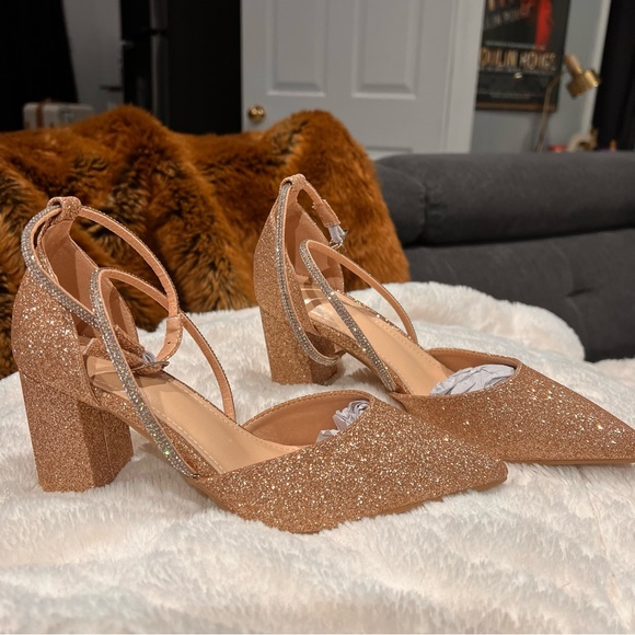 Sparkly Champagne Heels - Picture 4 of 6